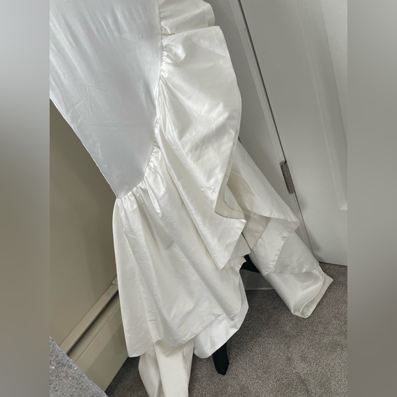 White Dress - Picture 11 of 12